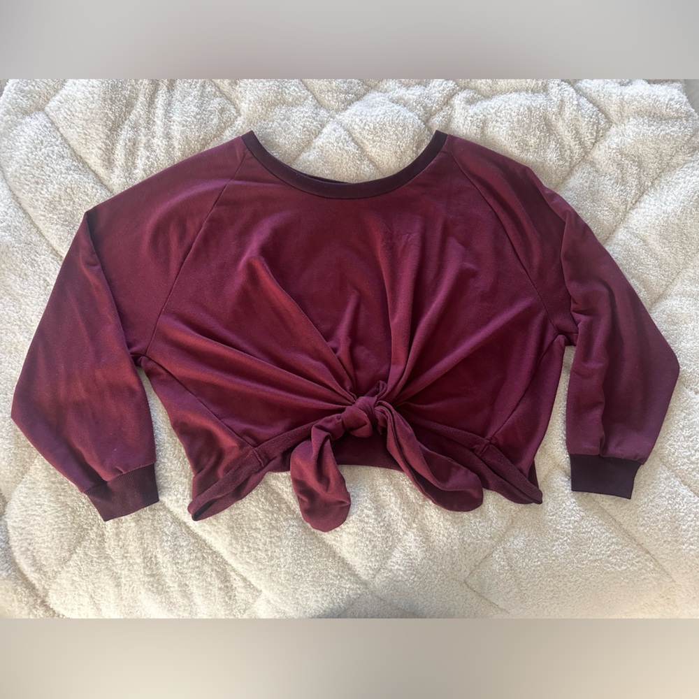 Perfect for Fall 🍁🎃 Burgundy Front-Tie Oversized Sweatshirt